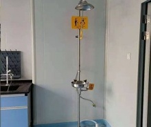 緊急噴淋裝置廠家-云南科滇實驗室設備有限公司