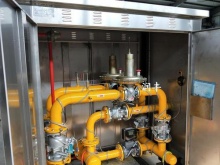 横峰县燃气锅炉房主厂房外北侧调压柜安装_润丰燃气设备