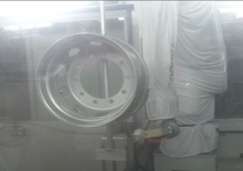 柳溪机器人系统在涂装线的应用 快捷 ** 智能的机器人集成系统