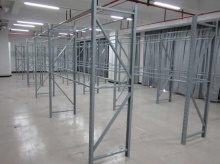 掛皮衣皮草貨架_掛服裝貨架-海寧豪宇倉儲設備有限公司